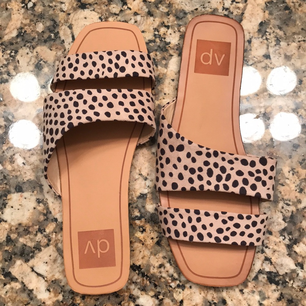 Brand New Target DV Cheetah Print Sandals